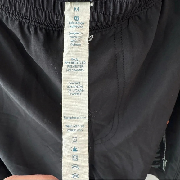 Lululemon Men’s Black Shorts College Hill CrossFit Logo size Medium gym workout - Picture 5 of 7